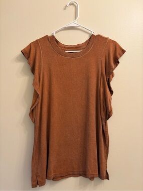 Wonderly Rust Brown Flutter Sleeve Tee